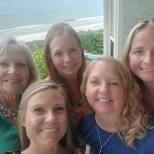 Meet your Posher, Carolyn